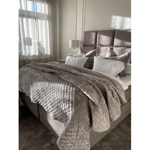 Coperta 'Cia' 260x260 - Beige