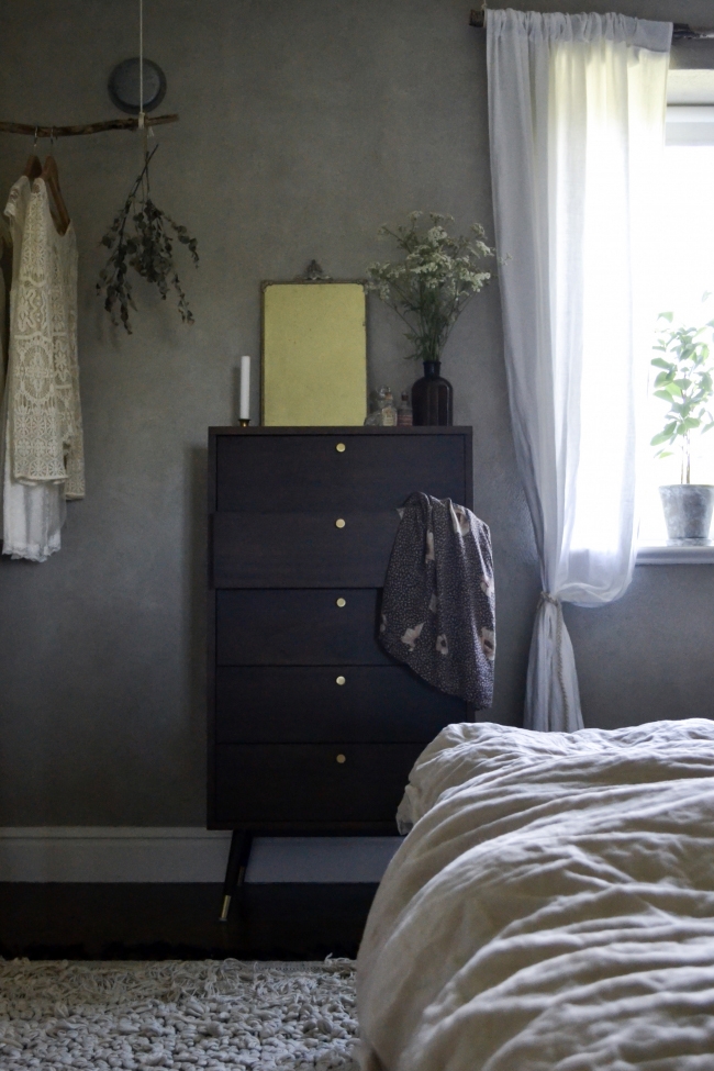 Cassettiera 'Prime' 5 cassetti - Noce/Ottone