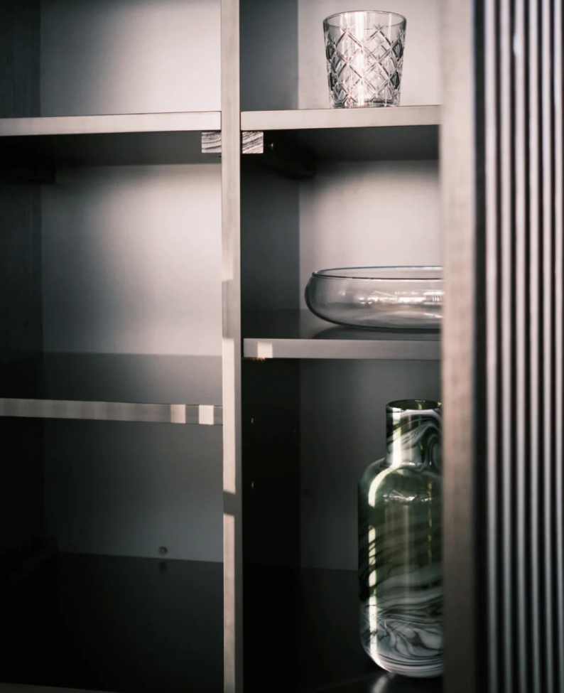 Panca alta 'Louvre' - Nera